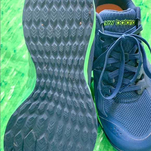 Men New Balance shoe - Picture 3 of 3